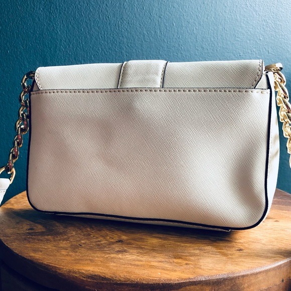 Michael Kors white crossbody bag - Picture 4 of 14